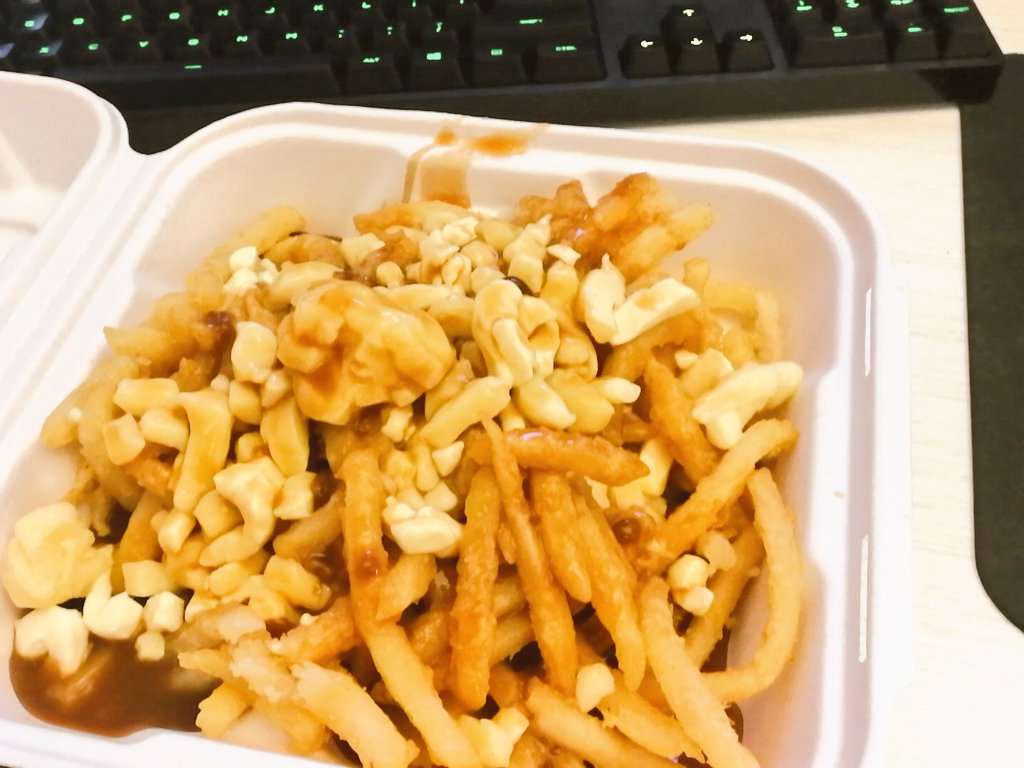 TheAntNil's tweet photo. Well they were out of pulled pork but not out of poutine...
#FoodPorn #Junkfood #DevFood #DevLife #LifeAtUbi https://t.co/MJFfCSp95h