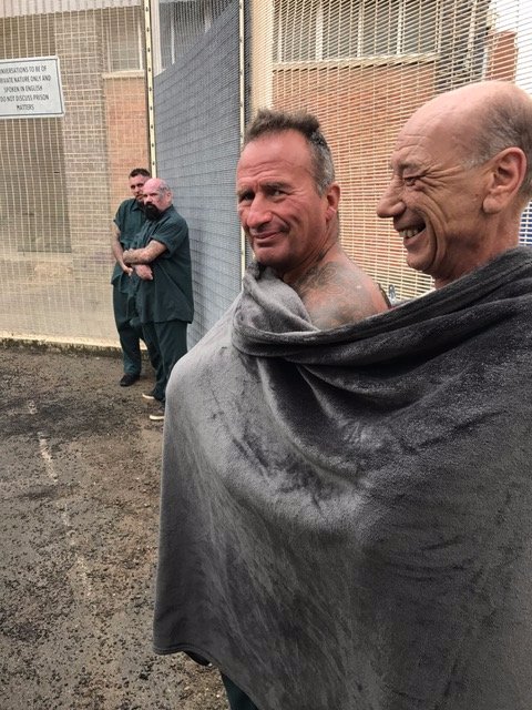 joelkinnaman's tweet photo. It was cold as hell today but at least I got to see these sweet old guys share a blanket
#ThreeSeconds https://t.co/XEzTSb4XUN