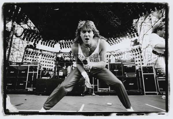 August 1, 1959
Singer Joe Elliott of Def Leppard is born in Sheffield, England. 
HAPPY BIRTHDAY JOE!! 
