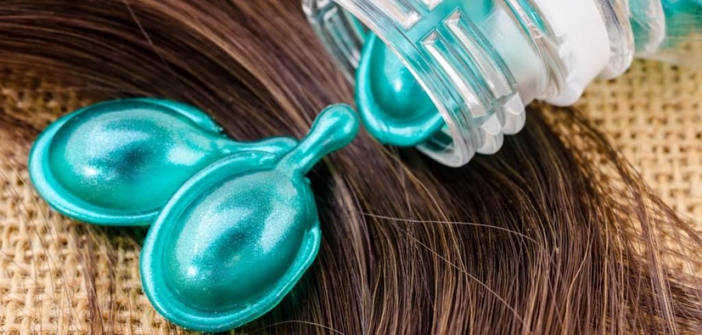 StyleWe's tweet photo. The Top 10 Best Hair Growth Vitamins And How To Use Them https://t.co/y6VBaZUPGt #hairloss #beauty https://t.co/1l1fGI8Qi1