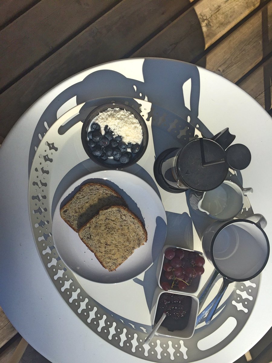 ✨ Found: this peaceful spot in a West Coast forest. Can't wait to return, @NectarYogaBnB #exploreBC