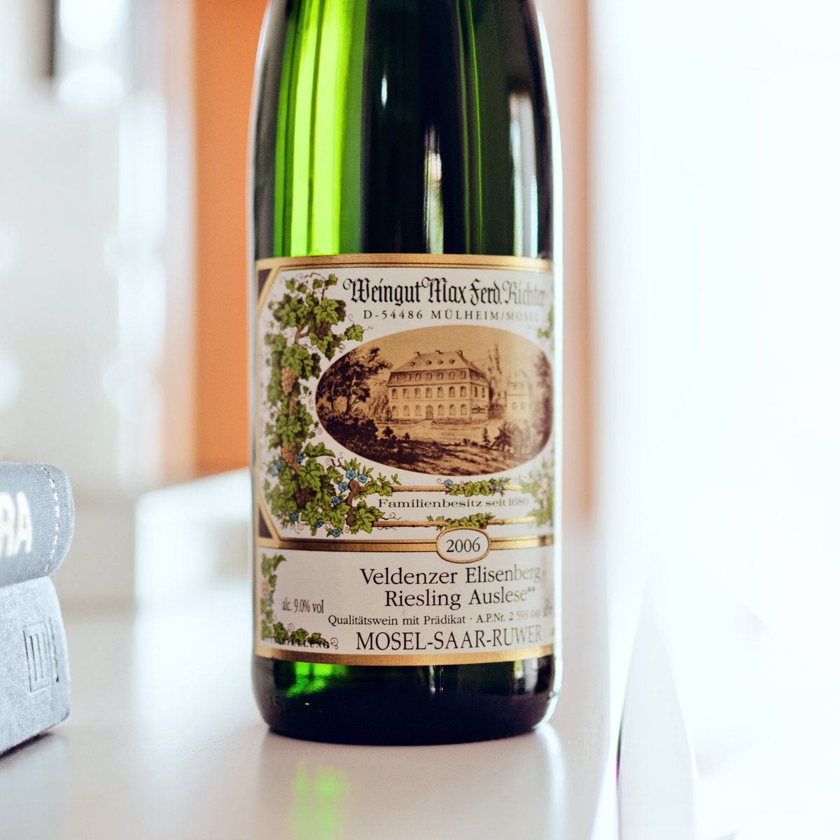 Rieslingheroes's tweet photo. Just a great #riesling to open tonight! 😊👍🚀... #maxferdrichter with his #veldenzerelisenberg #auslese from 2006 🤗... We had it once before. https://t.co/mFSflkszOd