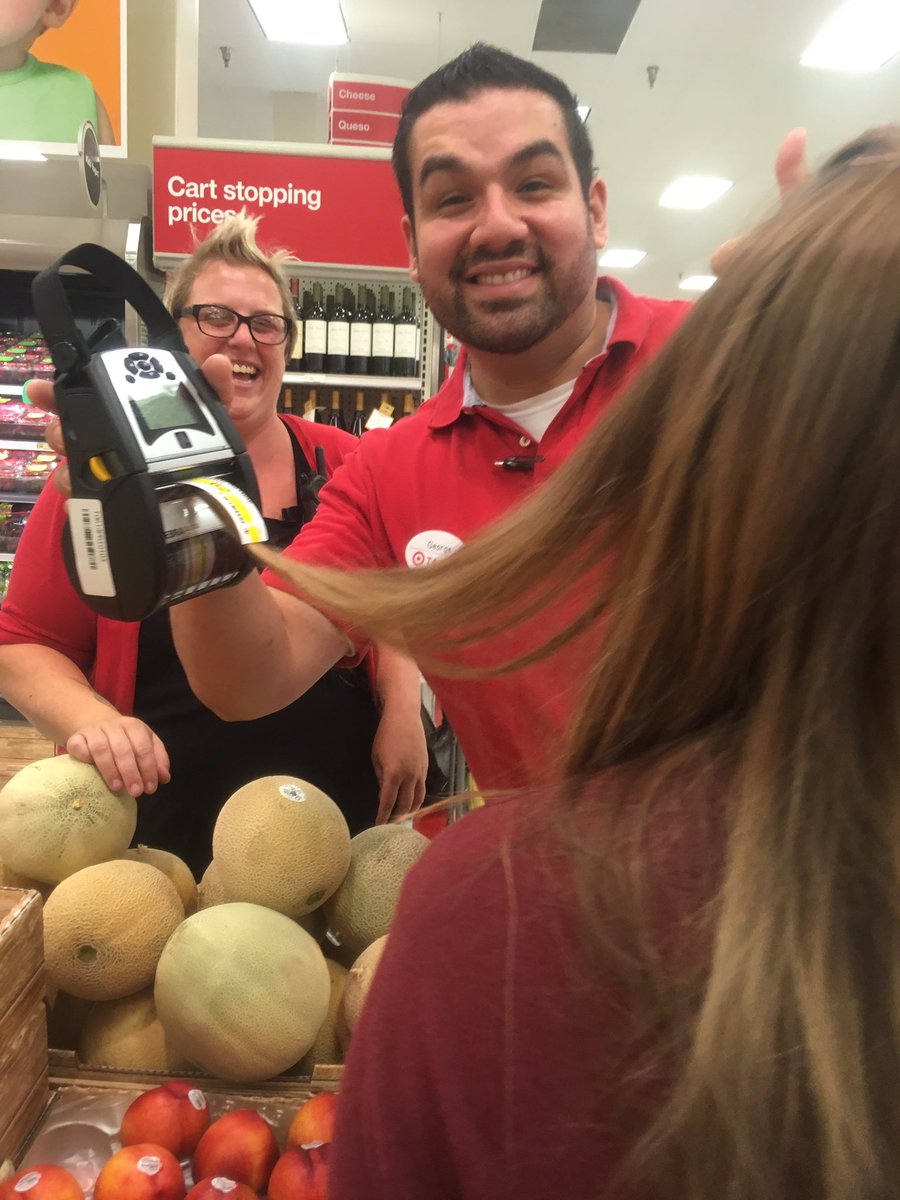 GaradaVilla's tweet photo. #growerbox training! Thank you so much @erikacalahan and #T614 team for hosting! @drew_arrington @angel_yanke @ginajoosten #D250 https://t.co/WVoSwWF98P