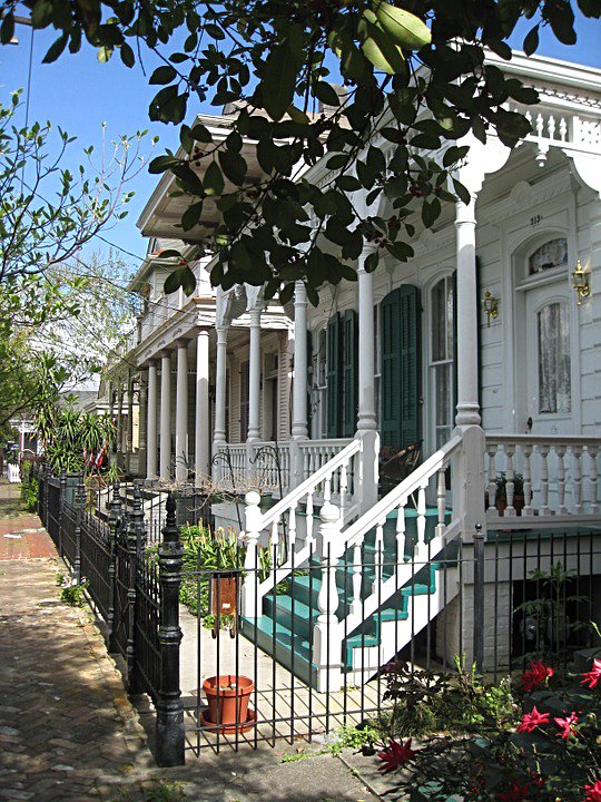 MardiGrasNOLA's tweet photo. “I love New Orleans physically. I love the trees and the balmy air and the beautiful days.”  -- Author Anne Rice https://t.co/j4lSsga6vI