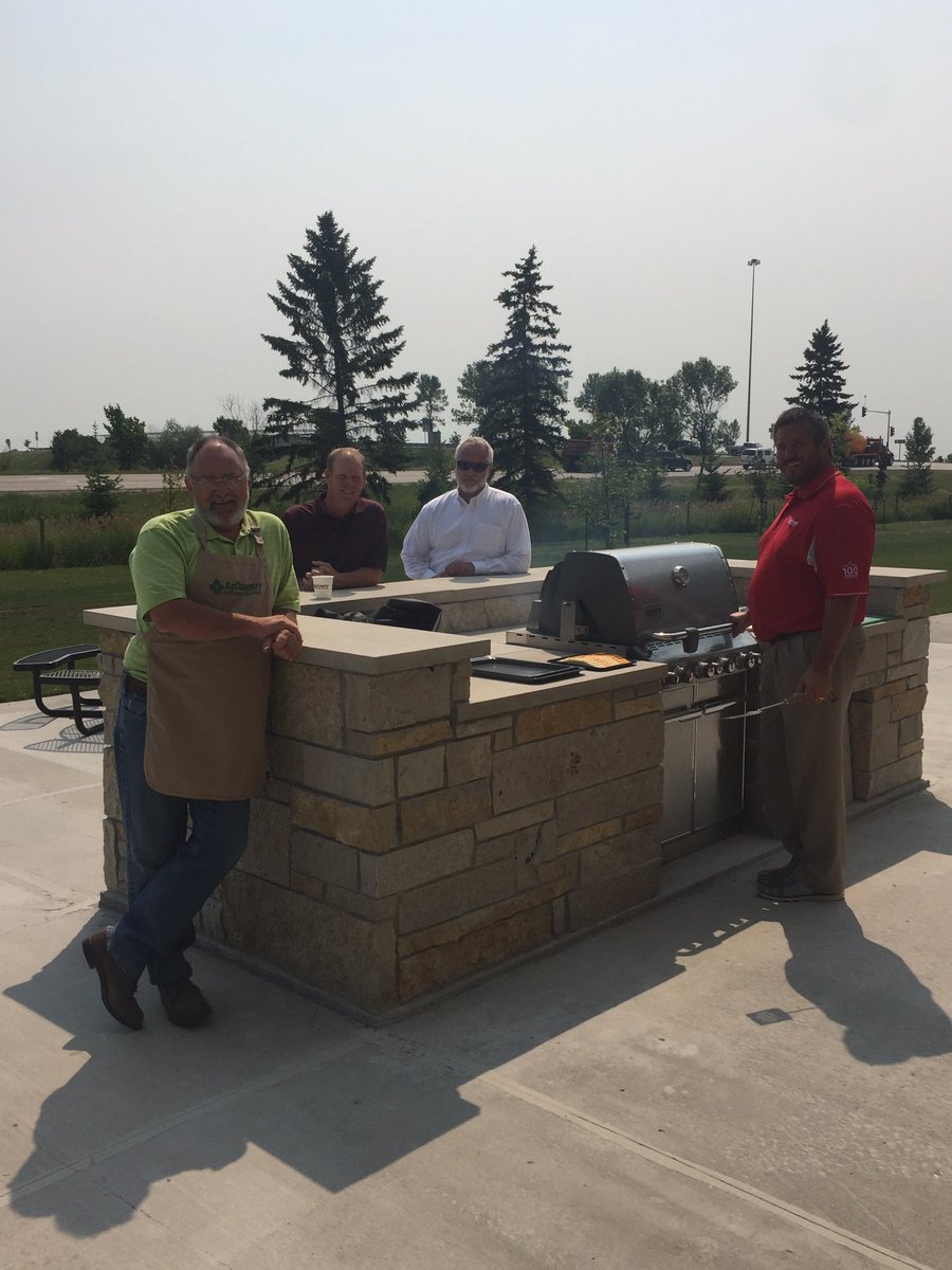 AgCMallory's tweet photo. It's a great day for branch grilling potluck! @AgCountry https://t.co/Y58zZDCmyM