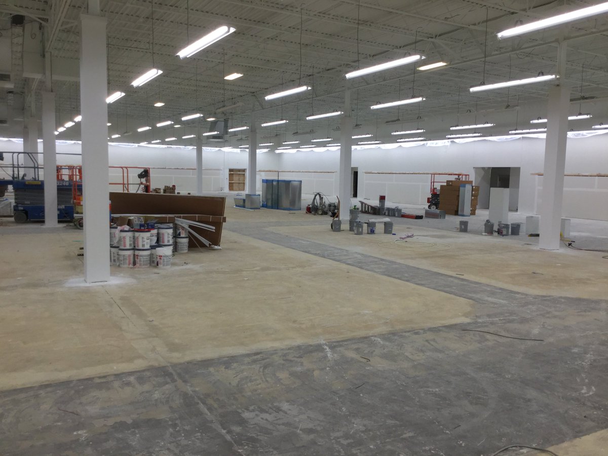 flcranememphis's tweet photo. Working on the new Burlington building! #flcranememphis #webuild #burlington #linkous https://t.co/QvA3vZGaKW