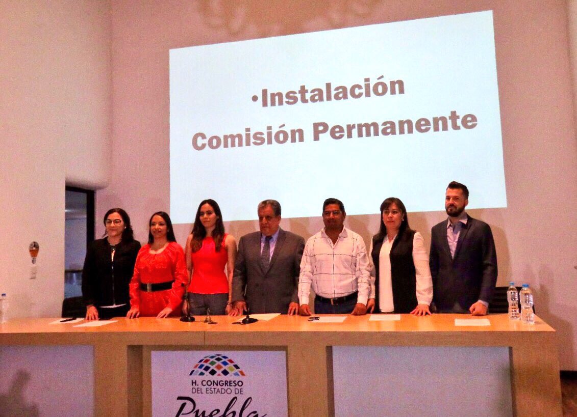 JCNatale's tweet photo. Instalación de la Comisión Permanente del @CongresoPue #Puebla #ADarle https://t.co/lnMTjIACZi