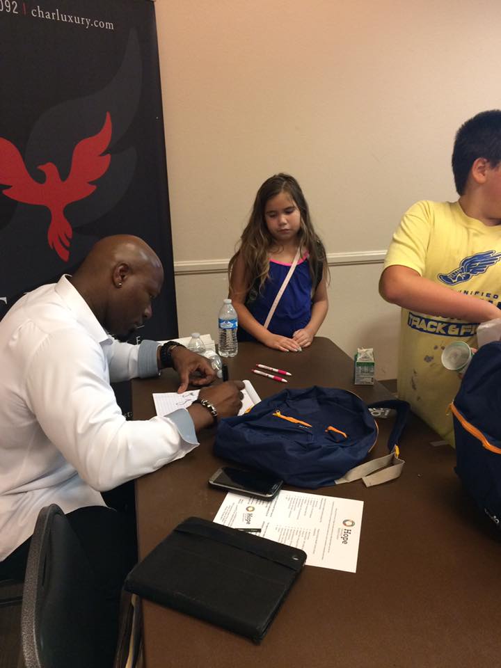 SilverSummitHP's tweet photo. Great collaboration with Silver Mesa Recreation Center and team @TVBCF during Back2School event. TY for donating 500 back packs @TVBCF! https://t.co/tCuovvYyCH