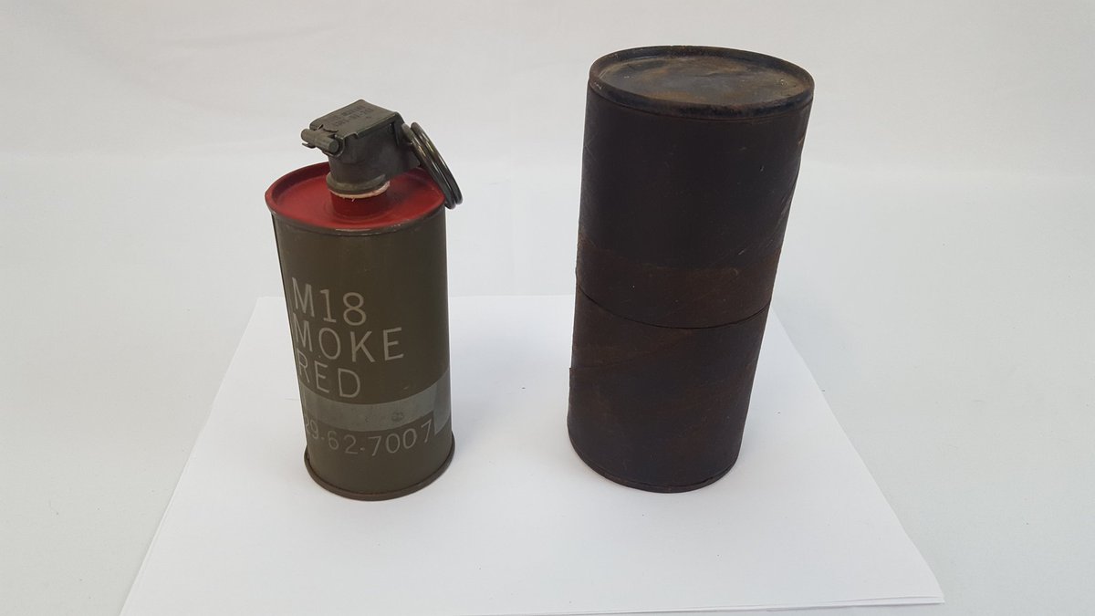 WW2_Collection_'s tweet image. Original Vietnam M18 smoke grenade that's still live!