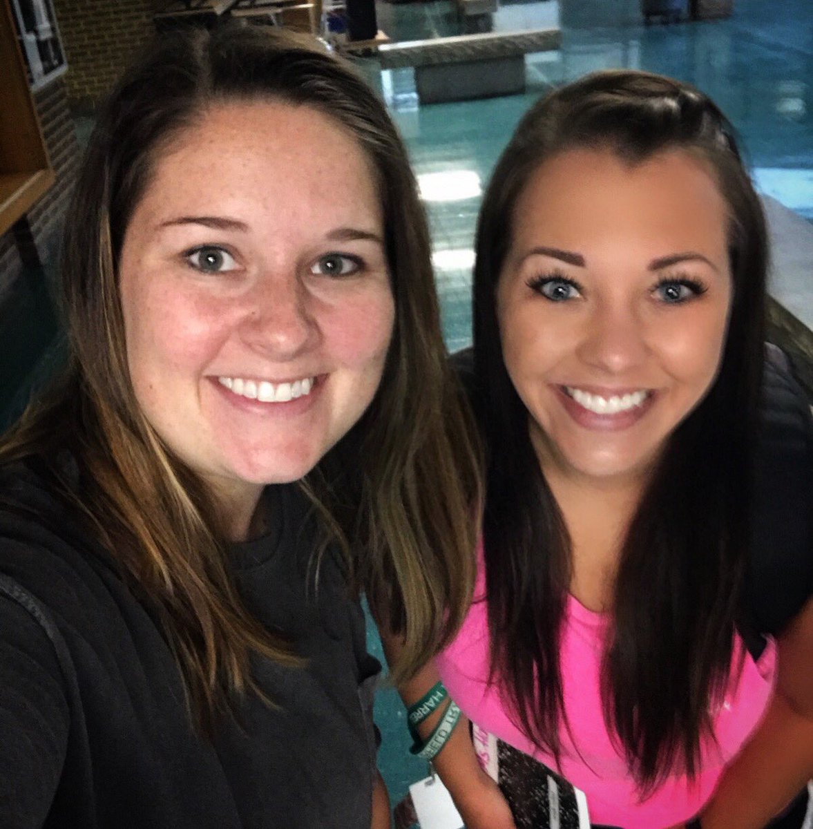 MsH_BTMS's tweet photo. We are so excited for our first day of Cheer & Dance Camp 2017!! Can't wait see everyone again 😊👏🏼🎉 #vbsd #VBbtms #vbcheer #vbdance https://t.co/gzMPabtIeM