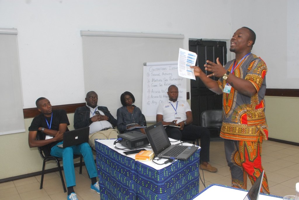 ailesducoeur1's tweet photo. Drc's participants presenting their work during SLDF 2017 held in lagos.Thx 2 @UNFPARDC 4 this great opportunity 2 learn more.@diene_keita https://t.co/qEIWEQNzmQ