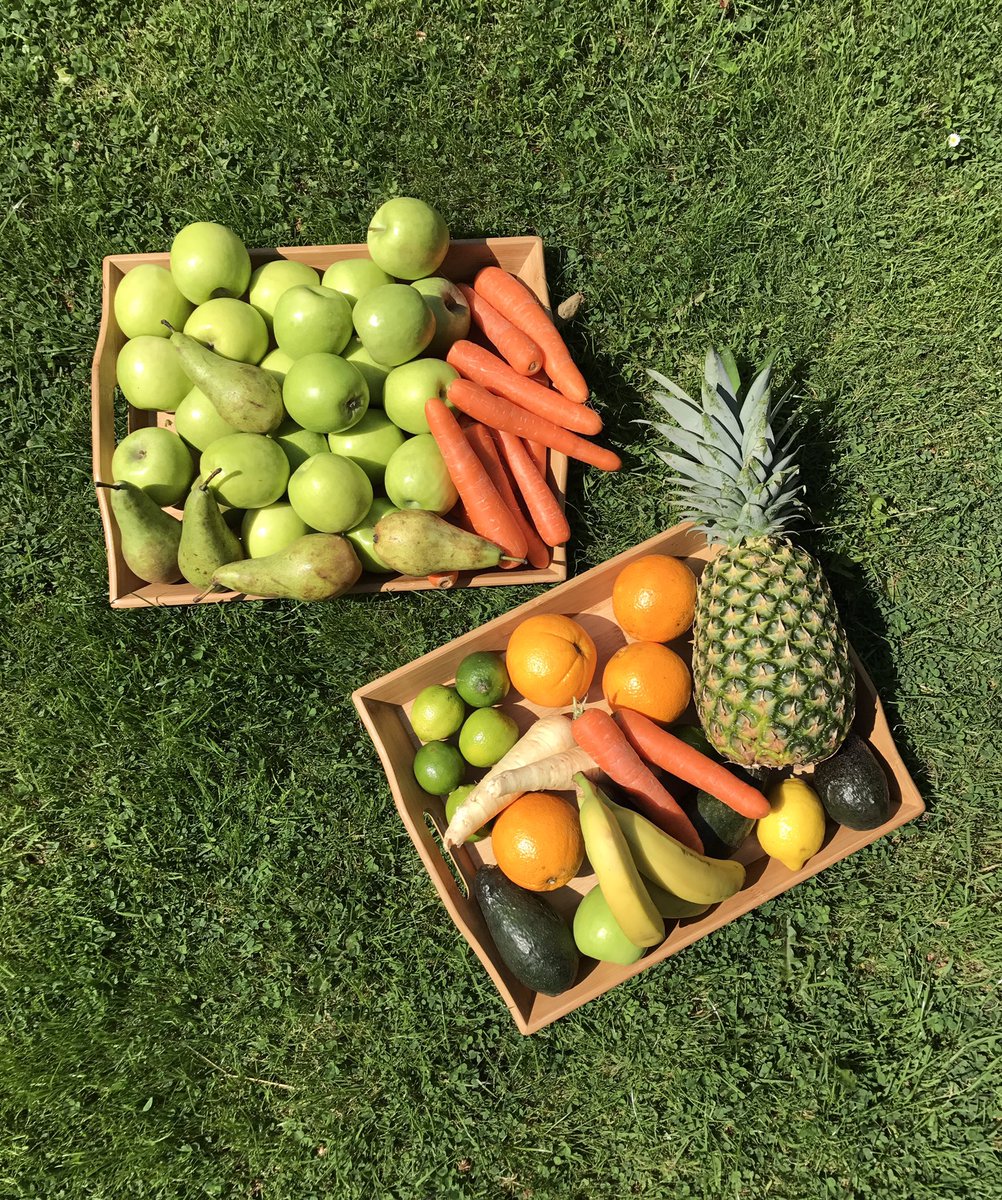 DesignFootnotes's tweet image. I&apos;m posting on here so I actually have to do it! The #5dayjuicechallenge has begun. @juicemaster ...Day 1 was a blast. #juicemaster #juicing