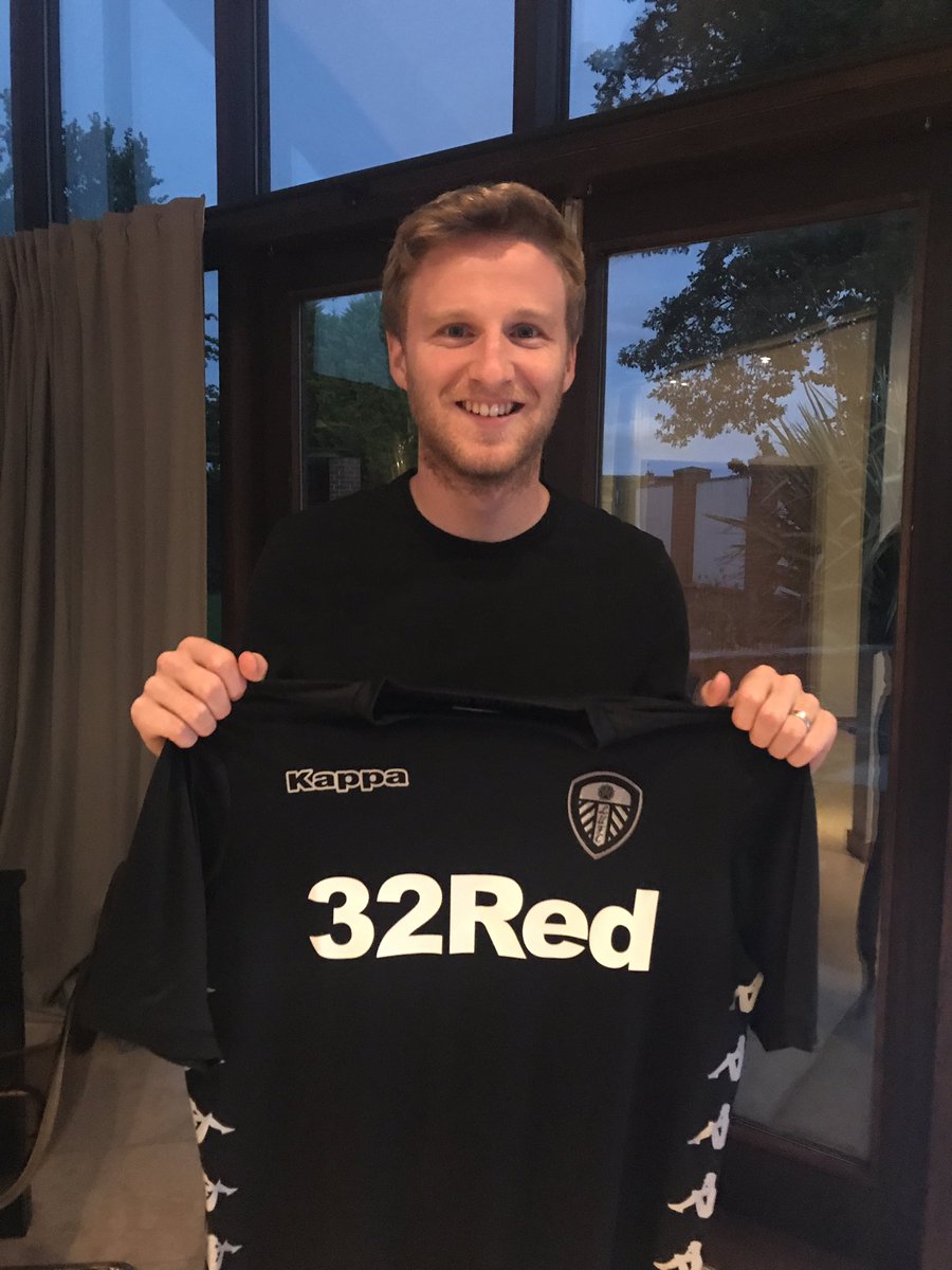 I said I would do a giveaway so here it is! I'm giving away the shirt in the picture. RT to enter. I'll pick a winner on Friday evening #MOT