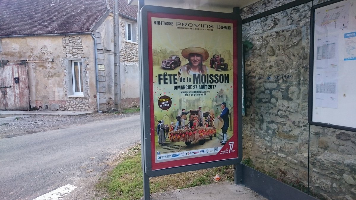 La fête de la moisson s'affiche dans les abris bus de Seine et Marne ! 
#Provins #fête #moisson #sortir77 #dansle77