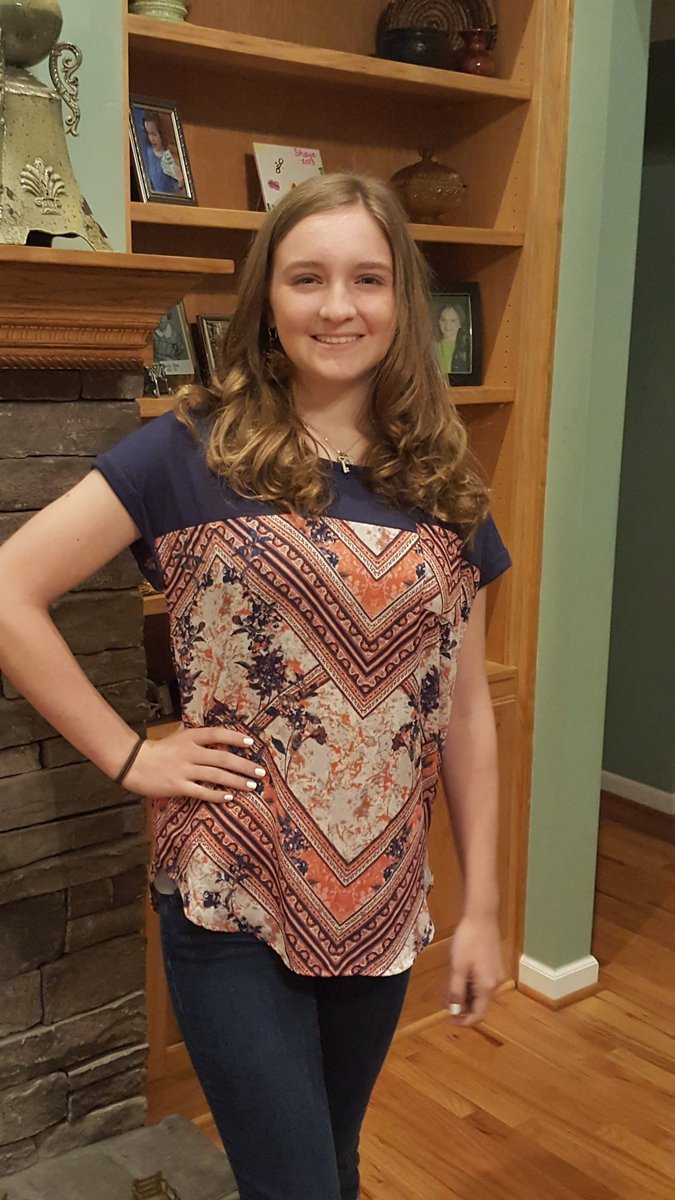 mscottmcdonald's tweet photo. Hoping @shelbymmcd has an awesome first day of 9th grade! So proud of her! https://t.co/TwKLMJZnwN