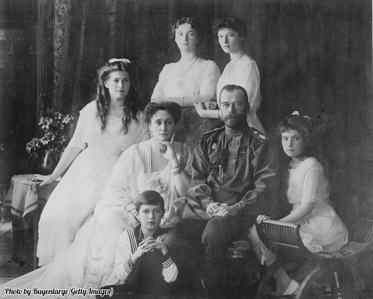 Tsar Nicholas Romanov with his wife Alexandra and children, Tatiana, Marie, Anastasia, Olga, and the Alexei, 1913.