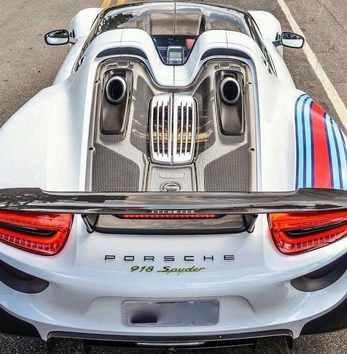 PrecisionLED's tweet image. What a dream machine. #Porsche #Spyder #DreamCar