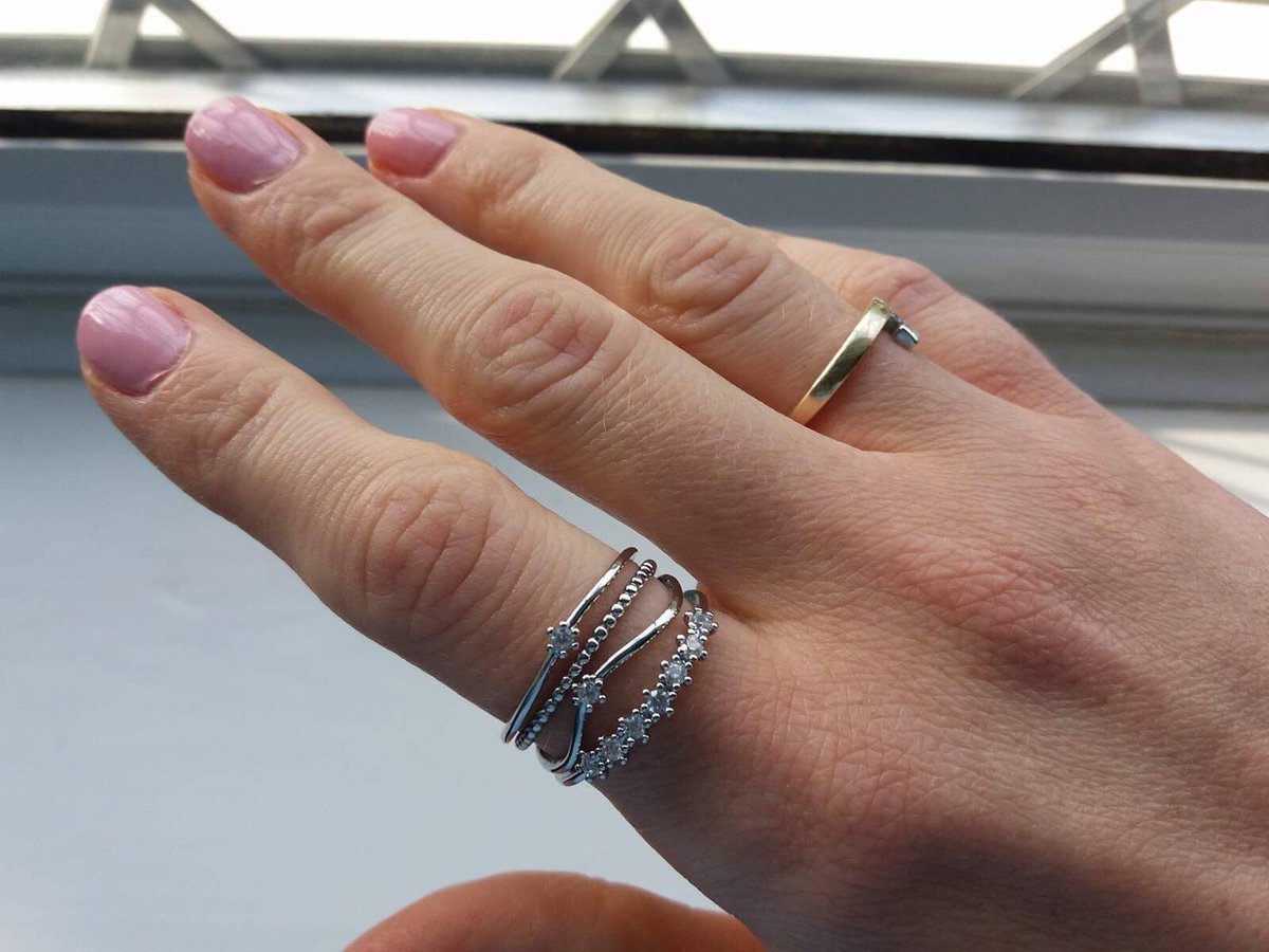 EsbergerEmma's tweet photo. @KarenDavid @queenstrunk My friend Becky loves her Birthday present π #queenstrunk jewels πππβ€οΈShe says thank you so much! πβ€οΈxxxx https://t.co/pHdZkZ4vqV