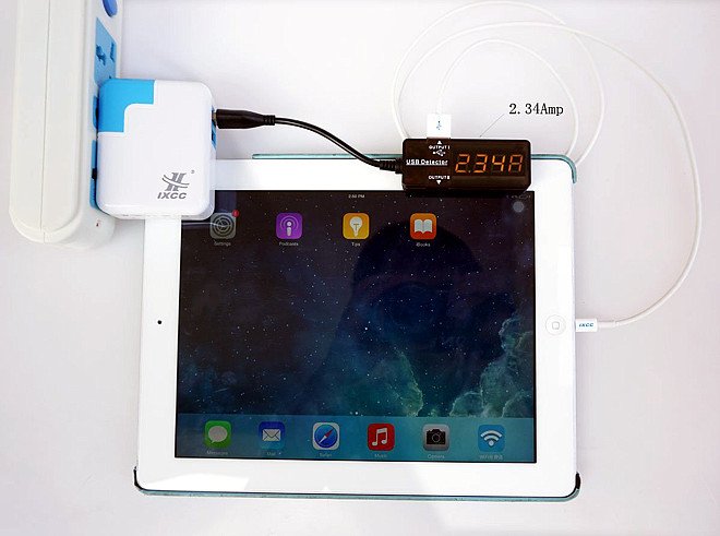 fostercoburn's tweet photo. #iXCC dual #USB fast travel charger https://t.co/yQ56ZxyNUP https://t.co/yhKBUgafSY