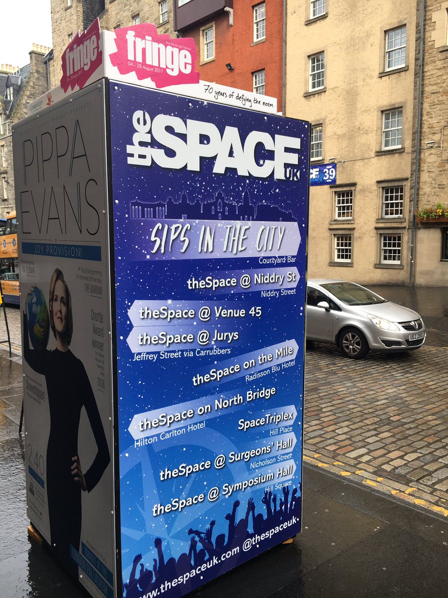 SipsEvents's tweet image. Follow the sign! #Sipsinthecity #royalmile #edfringe2017 #edinburghfestival #beers
