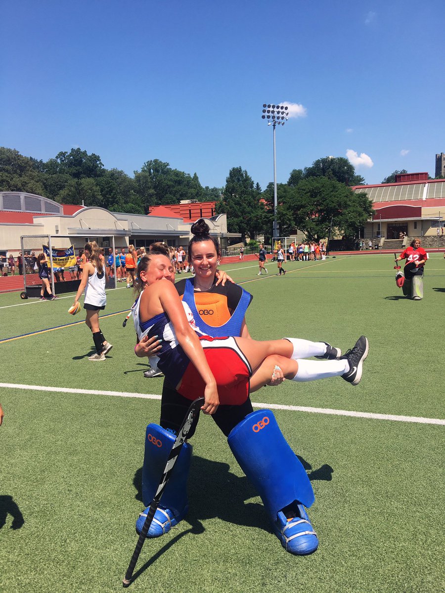 lauren_tyr3's tweet photo. had the best time with my girls 🏑💓 #worldcampusa 🇺🇸 https://t.co/nFrPPWHtsp