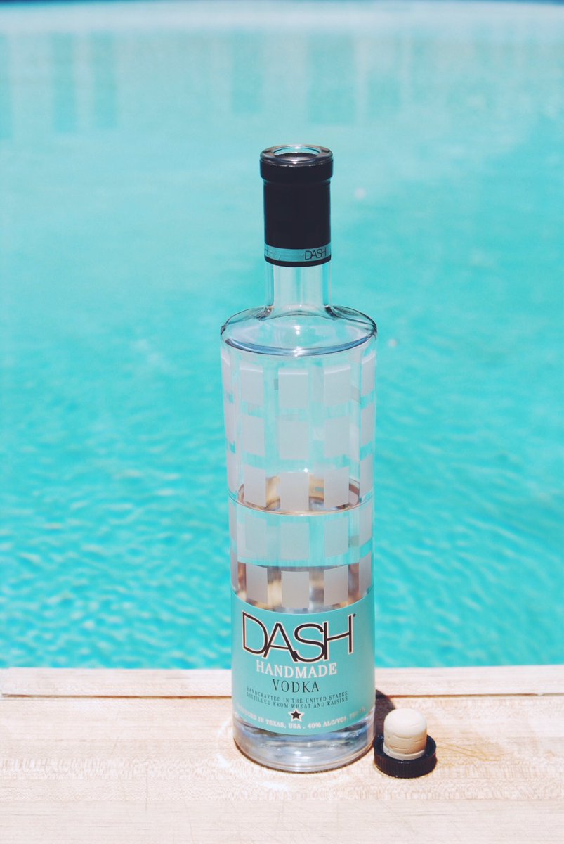 Add a dash of vodka to your Tuesday. 

#DASHvodka #summer #drinks #cocktails #vodka #pool #hot #TexasMade #TexasProud #houston