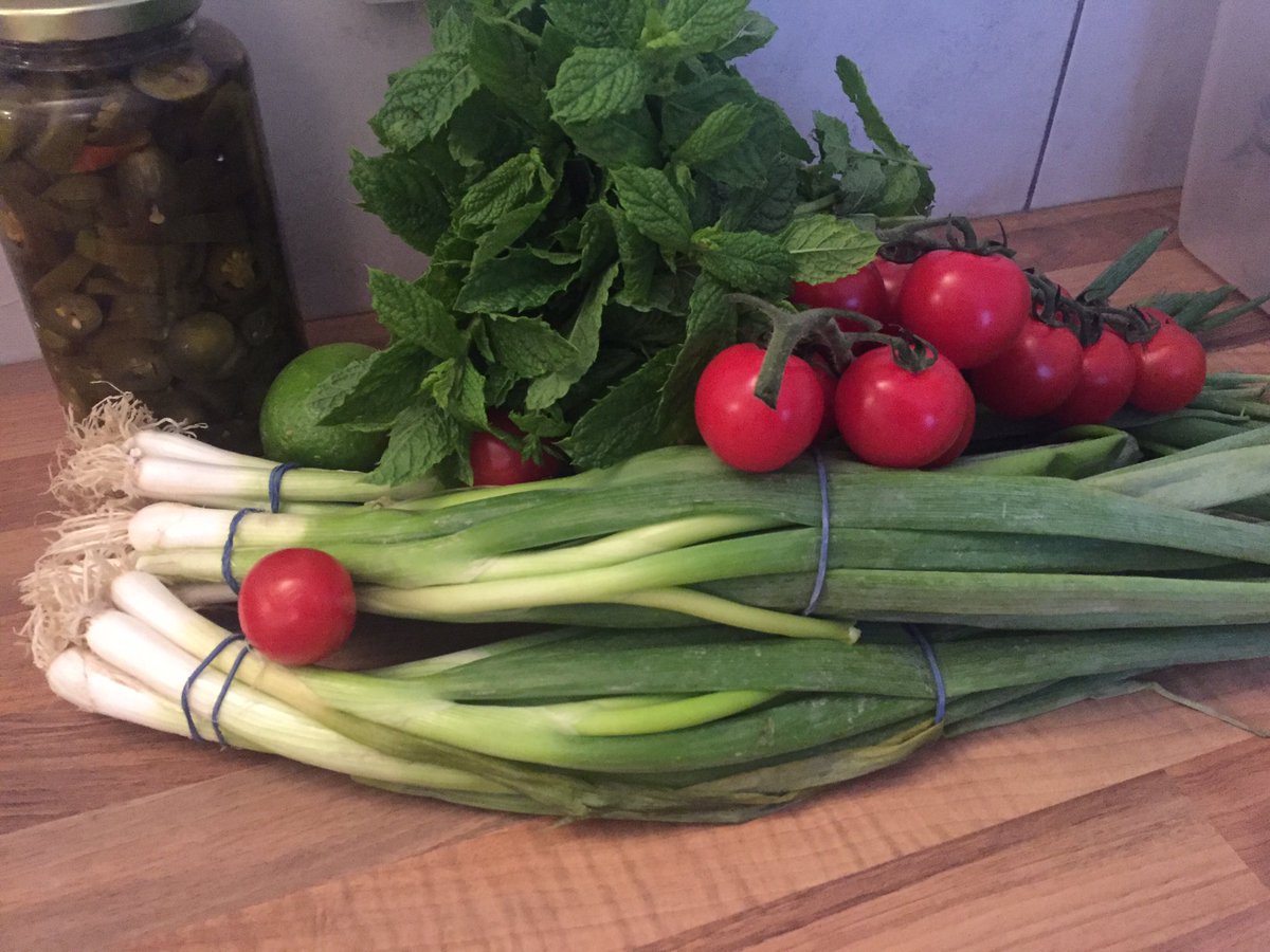 Salad ingredients looking lovely and fresh. Catch us down at <a href="/UnionStCowork/">Union St</a> tomorrow for lunch  &amp; tunes 11.30-2.