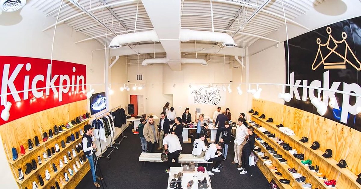 crowebry's tweet photo. RT @VisitElPasoTX "Shopping is my cardio": De compras en El Paso, Texas - Conoce las mejores y últimas ... - https://t.co/Mw6AYJvmXK https://t.co/zBI2Llse6Z