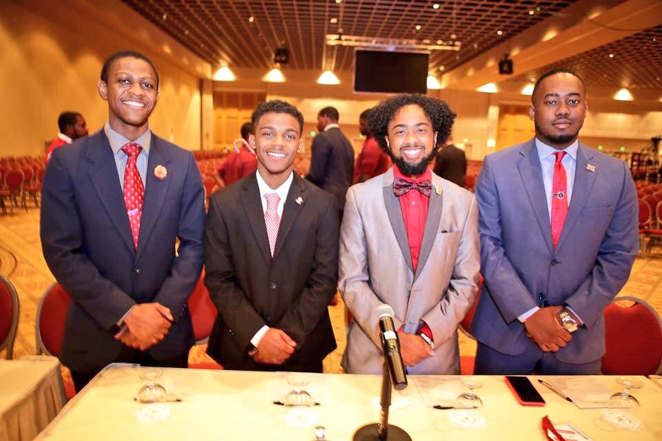 TNTNupes's tweet photo. Brother Pauls participated in the quiz bowl at #Klave2017 along with Brothers Keen and Dixon from ΡΘ and Washington from ΘΨ 👌🏾 #EPMade https://t.co/x07yLdXVsx