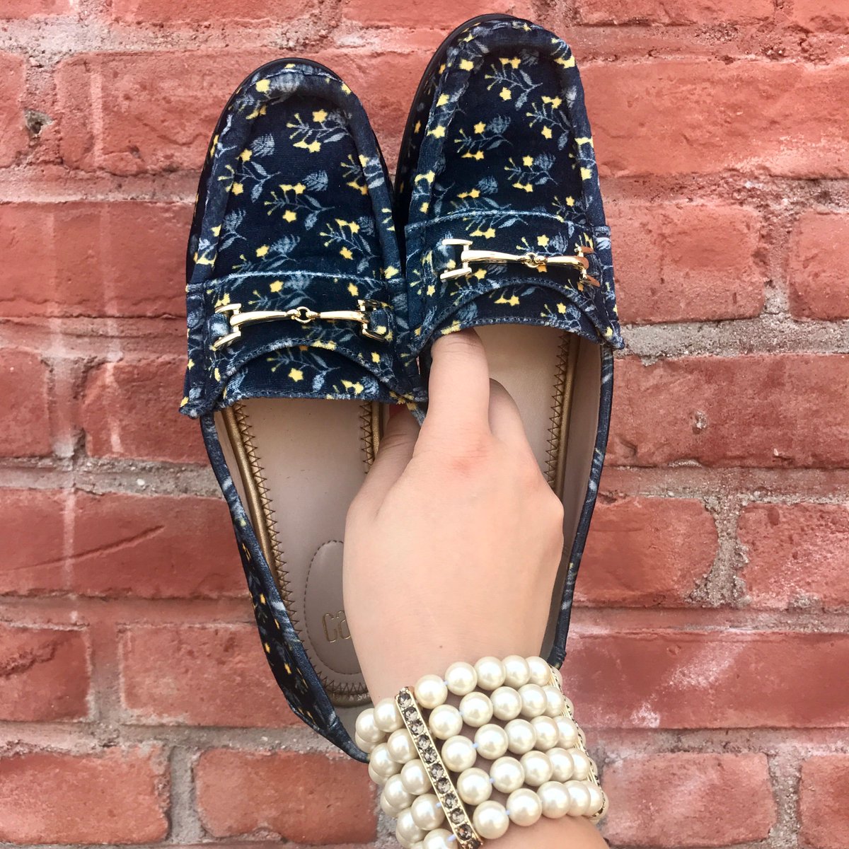 cabiclothing's tweet photo. It wouldn't be #tuesdayshoesday without the Carnaby Loafer: https://t.co/ruF1iYV0Xl #cabiclothing https://t.co/tYqCs3JNWZ