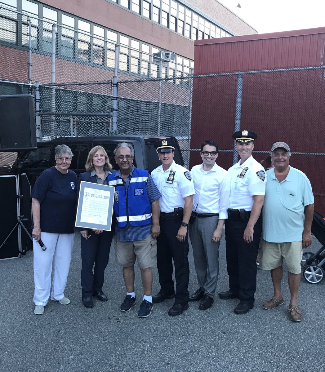 HBLCIVIC's tweet photo. @SenJoeAddabbo @Stacey23AD @eric_ulrich @MelindaKatz @Cb10Betty honor Frank Dardani #CouncilPres #Congrats https://t.co/rVUYQ45XGD