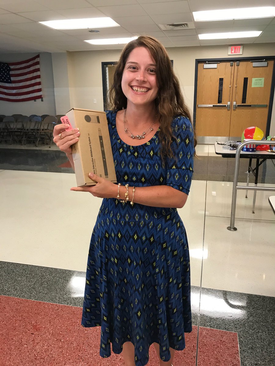 edcampCR's tweet photo. @ipevo Thank you IPEVO from a few of our very excited winning participants at #EdcampCR! https://t.co/jMSaKt3Npp