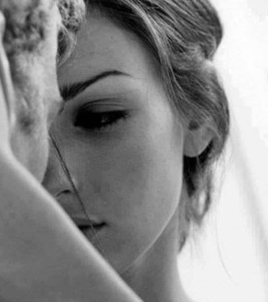 poetryinsunsets's tweet photo. Eyes that meet,
a connection
so immensely deep
the simplicity
of a subtle need
the kind of love
that never leaves https://t.co/7kOsg5bUgZ