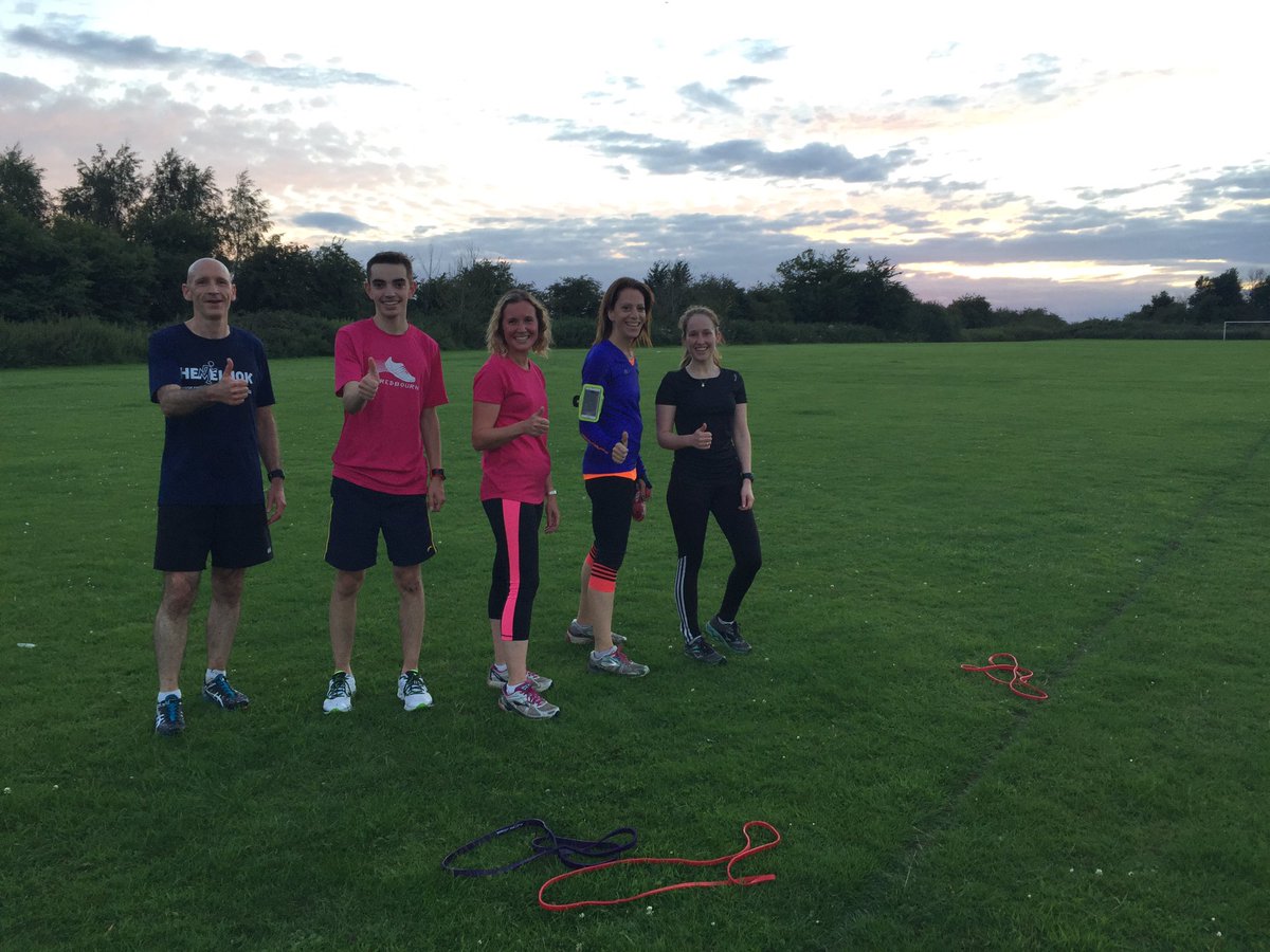 RunRedbourn's tweet photo. Evening sprinters 👍🏃🏼👍 #RunRedbourn https://t.co/dIhxlFnfel