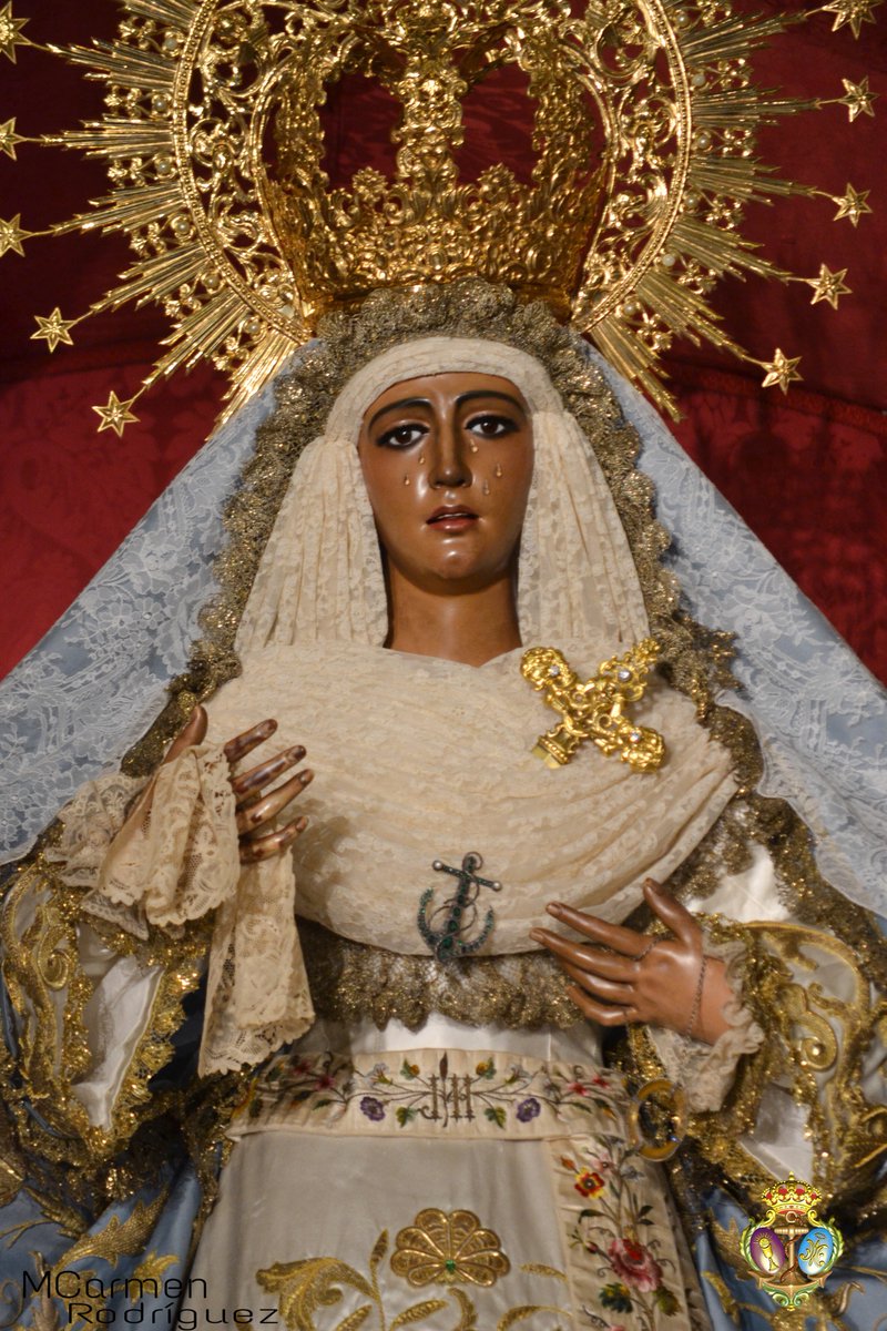 EspDeTriana's tweet photo. Nuestra Señora de la Esperanza en el mes de Agosto #EsperanzaDeTriana https://t.co/ussFEalOAP
