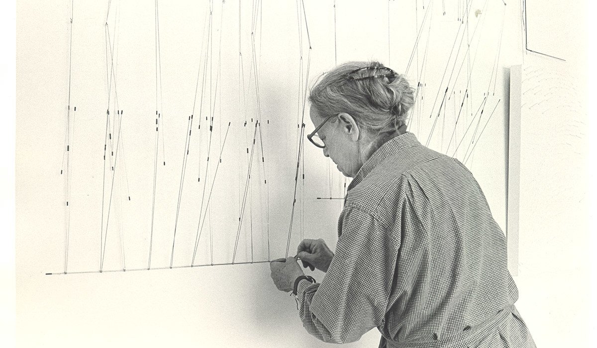 TovarGallery's tweet photo. Today we celebrate the life and work of Gego, whose 82 years of life in this world involved an essential reconsideration of sculpture. https://t.co/bFq1U24bYl