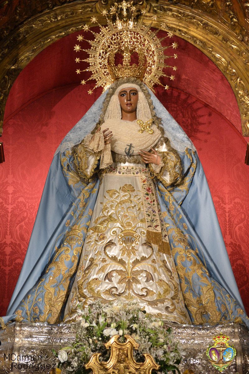 EspDeTriana's tweet photo. Nuestra Señora de la Esperanza en el mes de Agosto #EsperanzaDeTriana https://t.co/ussFEalOAP
