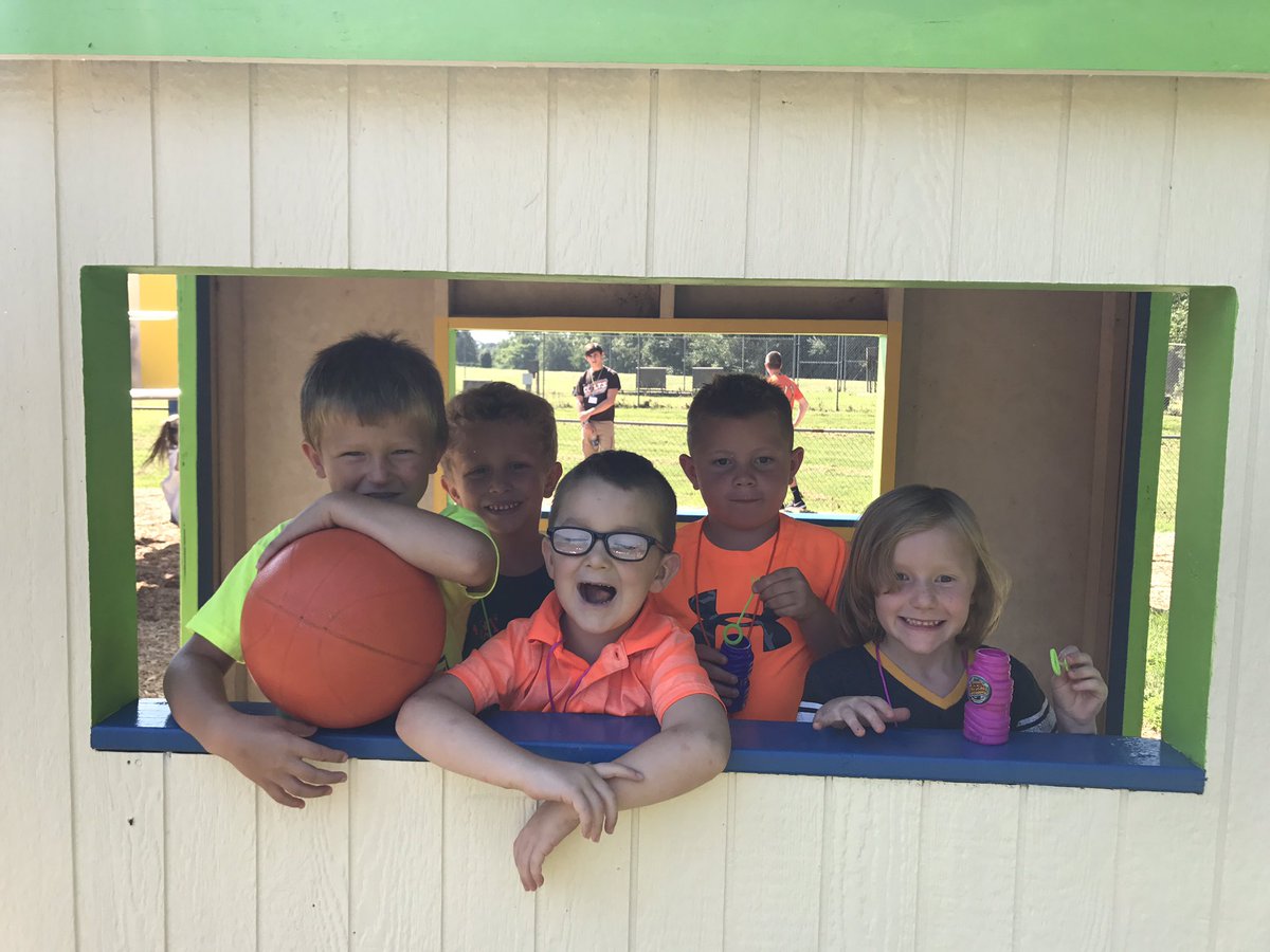 JudeBlack2's tweet photo. Nothing better than playing on MY new Secrest playground-making memories & lasting friendships #happyCOLTS #GoColts https://t.co/YlL3R8DX4f