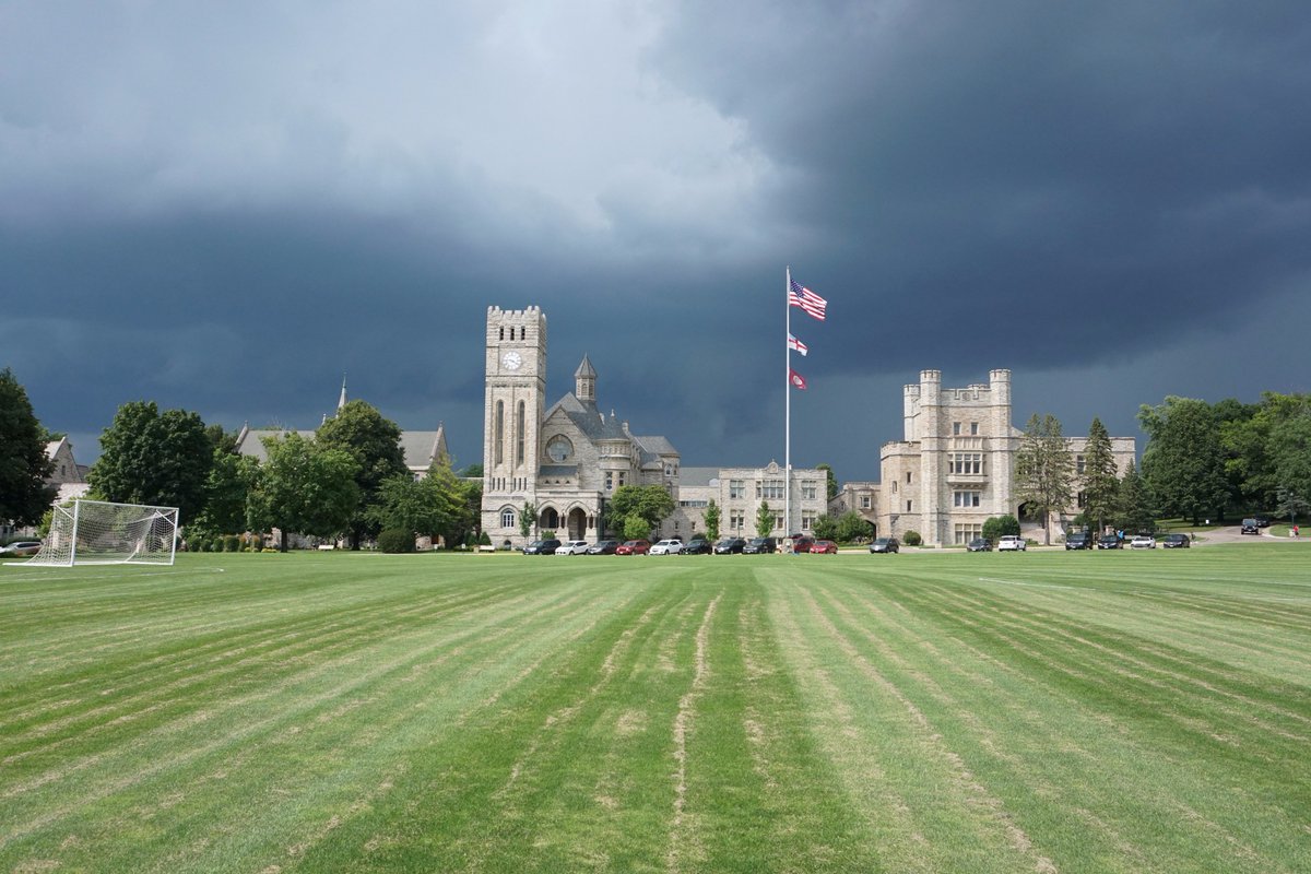 shattuckstmarys's tweet photo. The view from Parade Field just before this afternoon's heavy thunderstorm. #StormsoverShumway #HappyAugust https://t.co/VijfHmZ1Yb