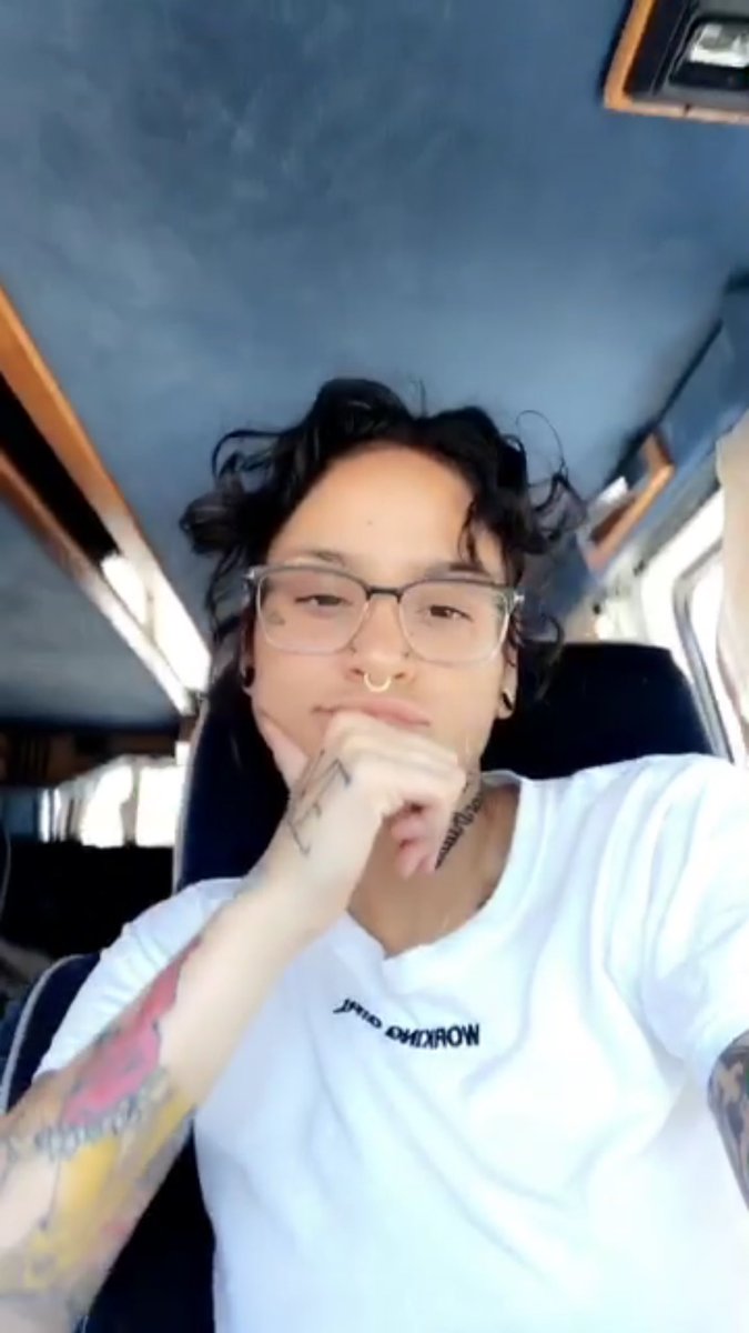 GirlsWorking's tweet image. Hey Kehlani 👋🏾