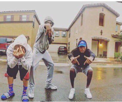 Cashsquad_bibby's tweet photo. Free my fuccing hittas rn!! This shit fucced up rn y'all gon be home soon!!๐ฏ๐ฏ ๐๐ฝ๐ฎ๐ป #freepolo #freelv https://t.co/SBPlZqNcK3