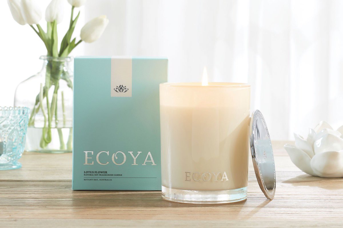 LifeAndStyle01's tweet photo. Ecoya Metro 'Lotus Flower' soy wax candle (RRP £32) £27 @ https://t.co/298eFQd8DQ #lifeandstyle #hygge #healing #essentialoils #ecoya https://t.co/UMxEBt71xw