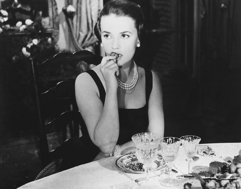 BritishVogue's tweet photo. Why Jeanne Moreau had the best on-screen femme fatale style: https://t.co/M0WVhqNDv0 https://t.co/YUmnCMOGf4