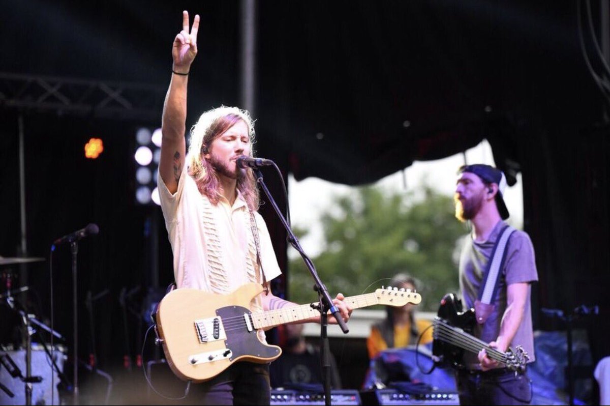 WVmtnrevival's tweet photo. ✌🏼❤️&amp; 🌔@MoonTaxi !! https://t.co/Ex9GyNhdK9