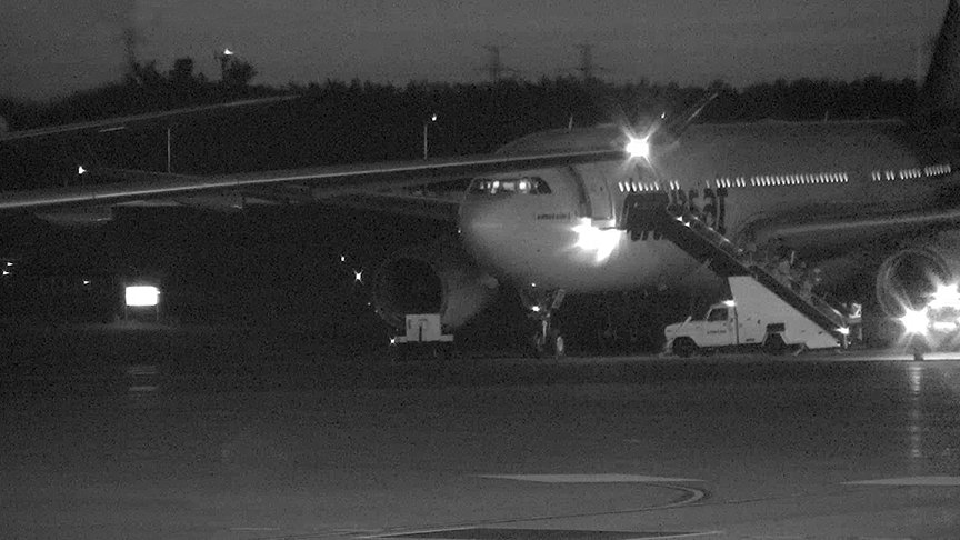 OttAviation's tweet photo. Hey @airtransat , look at all the Airstairs near your aircraft at #flyyow last night. Your statement contains fabrications. https://t.co/ShUbTXTiCS