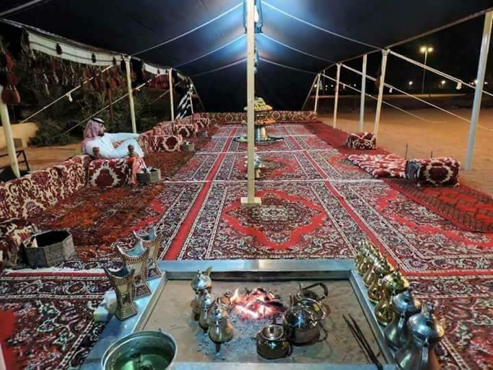 وحگ النزل من سبعه وحي له
مالي وياك گل غايه    وحي له
صديج الزين انه بچيله وحي له
شريچ اوياه بگل صعبه ورخيه
قلمي✒✒