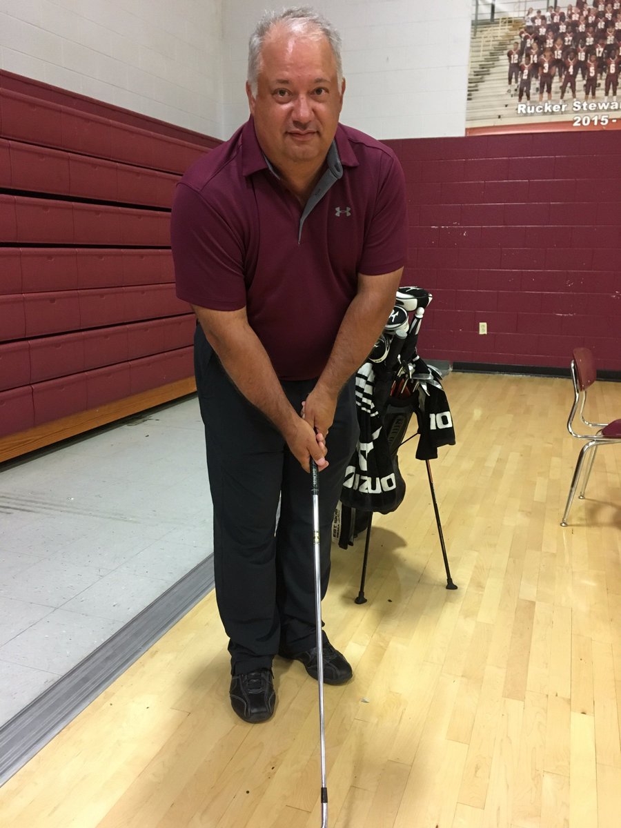 RSMS_Rams's tweet photo. Coach Helbig says he needs golfers!!!#rsmgolf https://t.co/pwNV6DAxne