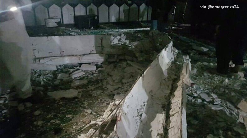 Emergenza24's tweet photo. UPDATE [02.08-00:10] Dehr Abad #Herat #Afghanistan #ESPLOSIONE dentro moschea sciita #Jawadia +50 morti +30 #feriti https://t.co/66D5I0R0n4
