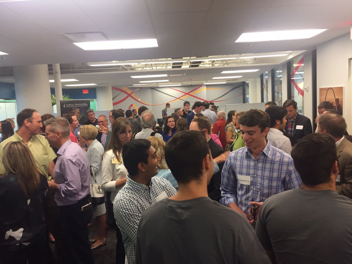 UMSL_EIC's tweet image. The #amerenaccelerator cohort has officially launched! To learn more, go to ow.ly/qBNU30e54Kq #energystartups #umslaccelerate #ameren