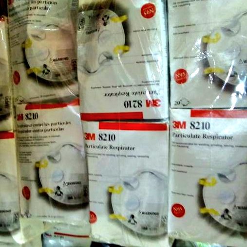 TyD_PdvsaGas's tweet photo. Guantes d limpieza, mascarillas 3m, 8100 cartuchos 3m, delantales de carnaza, gorros de soldador para los trabajadores de @gas_comunal 3/4 https://t.co/Tzvo3UYV8c